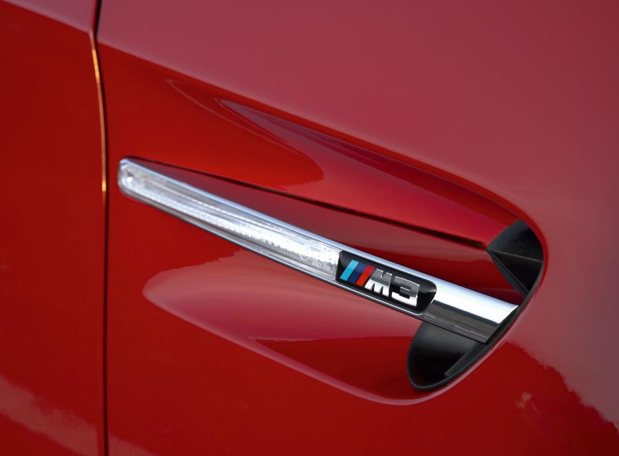 Детали экстерьера BMW M3 Coupe (E92) 2007 года  (фото 20 из 44)